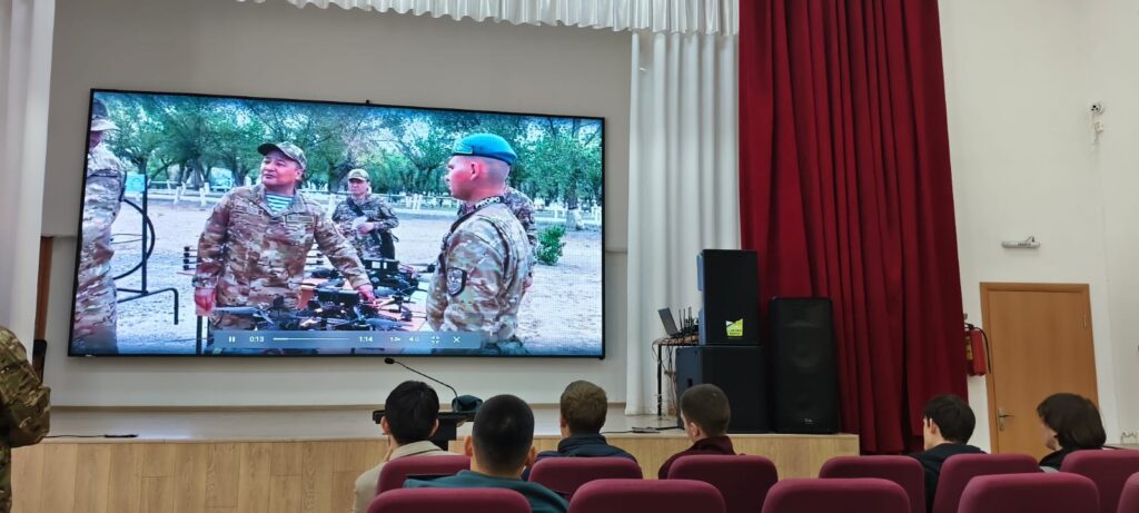ВСТРЕЧА СТУДЕНТОВ С ПРЕДСТАВИТЕЛЕМ ВОЕННОГО КОМИССАРИАТА