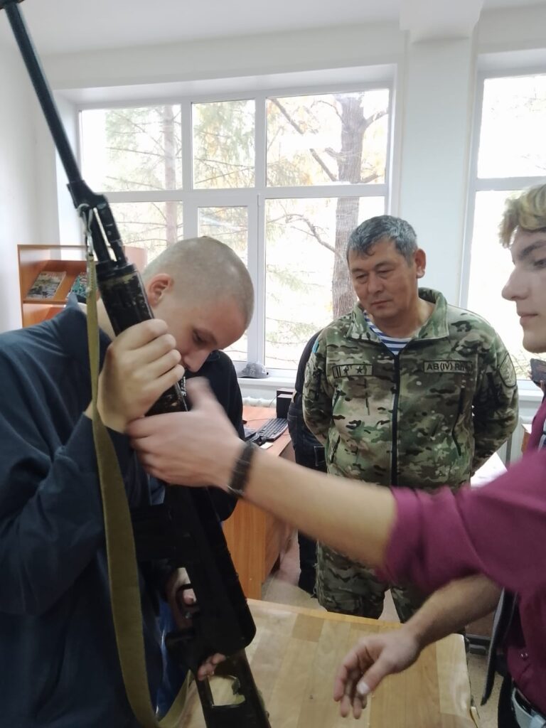 7 октября было проведено занятие с кружком «Арыстан» по огневой подготовке